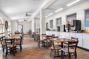 Free daily continental breakfast