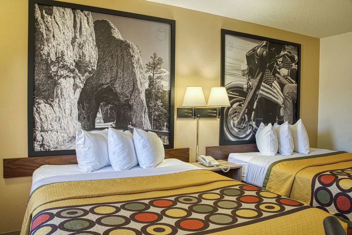 Standard Room, 2 Queen Beds | Desk, free WiFi, bed sheets