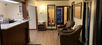 Super 8 by Wyndham Huron