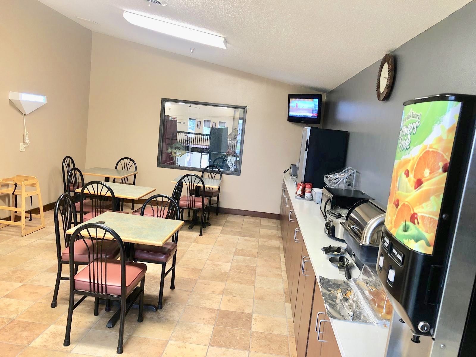 매일 테이크아웃 무료 아침 식사 포함