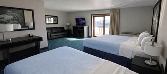 Super 8 by Wyndham Sturgis