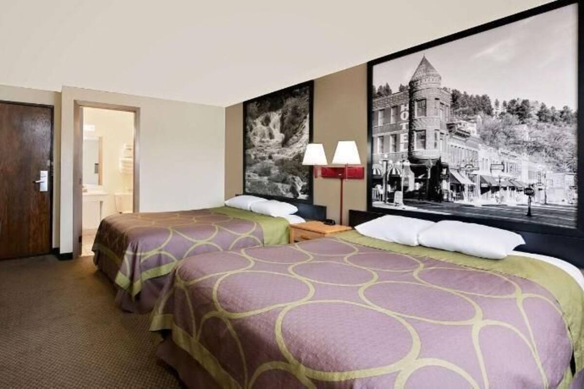 Desk, blackout curtains, free WiFi, bed sheets
