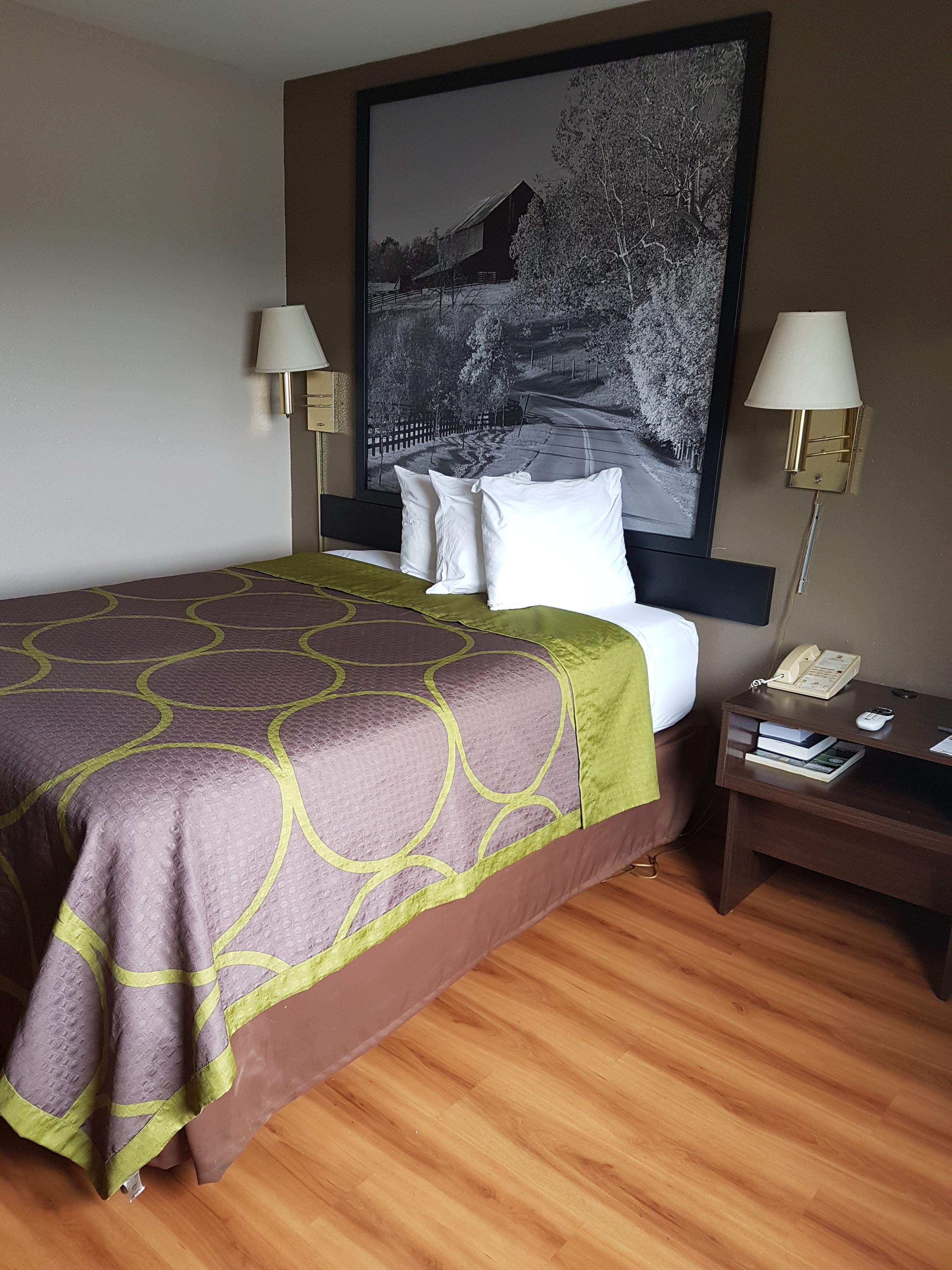 Chambre, 1 grand lit, fumeur (2nd Floor Only) | Vue de la chambre