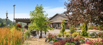 Super 8 by Wyndham Eveleth