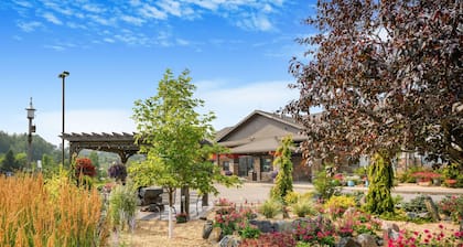 Super 8 by Wyndham Eveleth