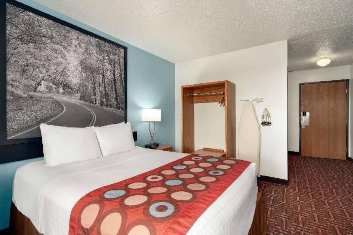 In-room safe, desk, iron/ironing board, free cots/infant beds