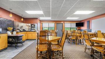 Free daily full breakfast