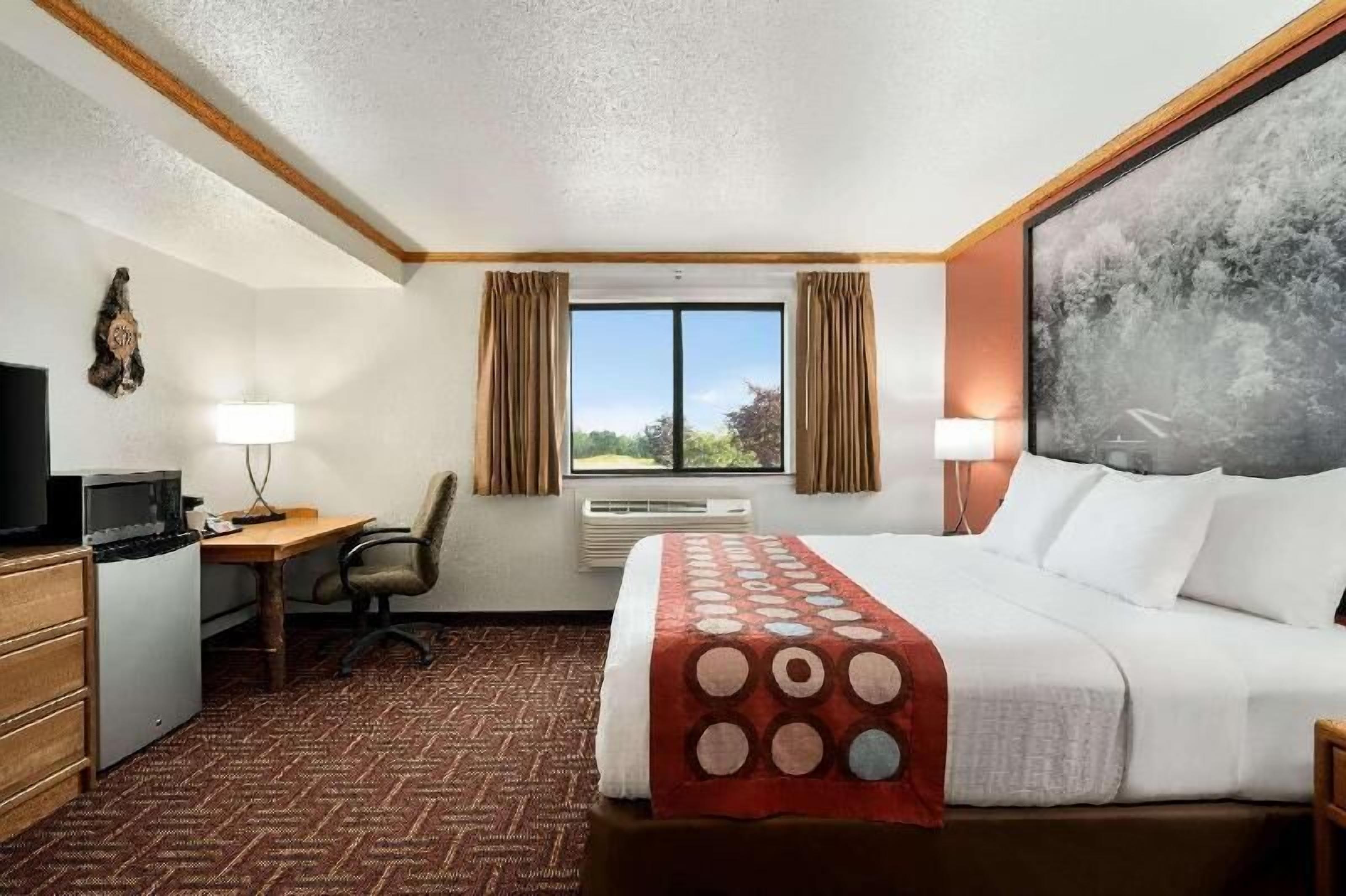 In-room safe, desk, iron/ironing board, free cots/infant beds