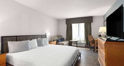 Travelodge by Wyndham Redwood Falls