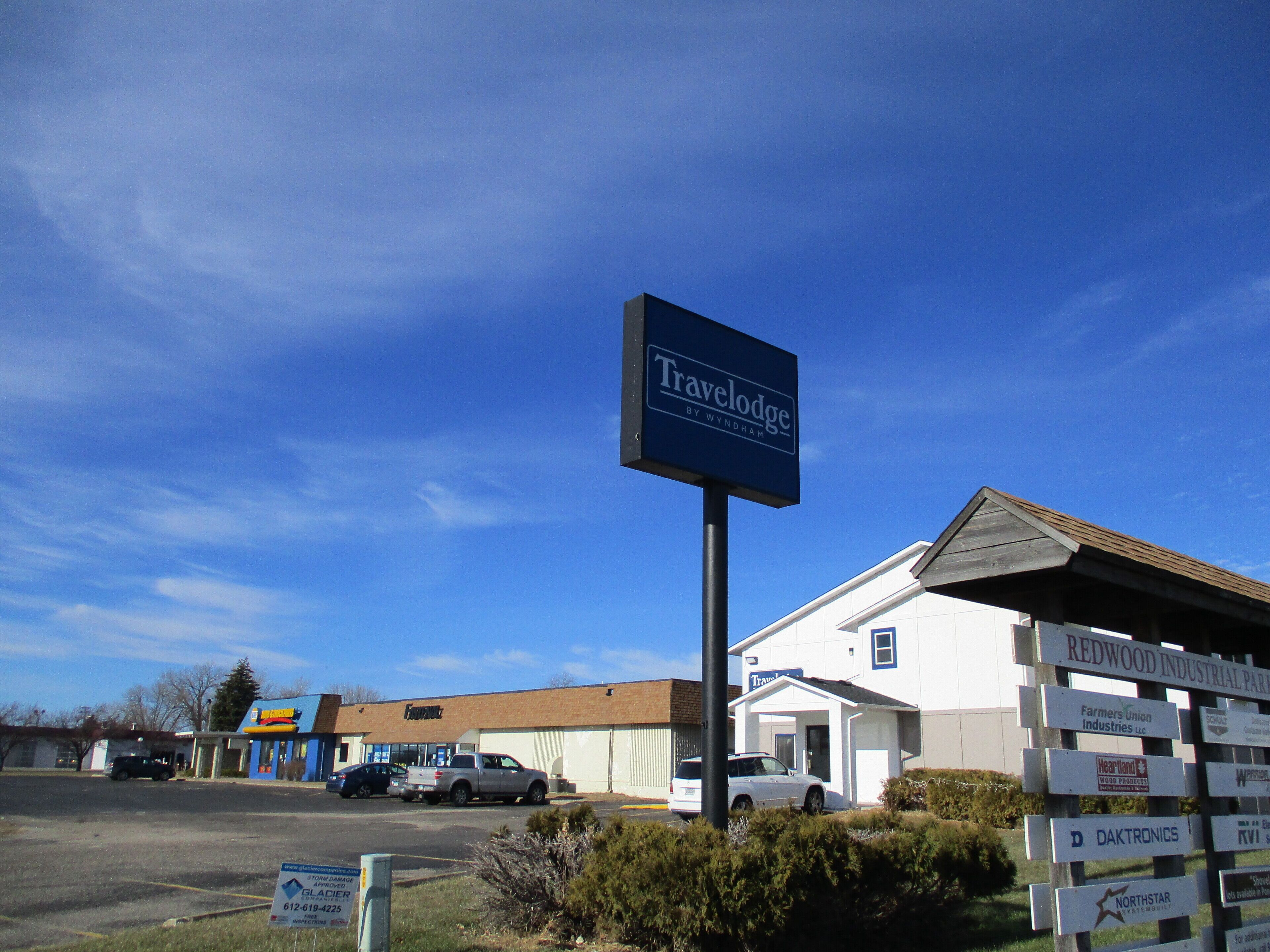 ด้านหน้าที่พัก