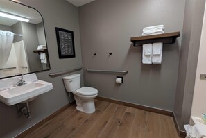 Room, 1 King Bed, Non Smoking (Bathtub w/ Grab Bars) | Bathroom | Combined shower/bathtub, hair dryer, towels - Super 8 by Wyndham Perham (Perham)