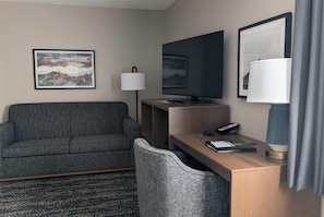 Suite, 1 King Bed, Non Smoking