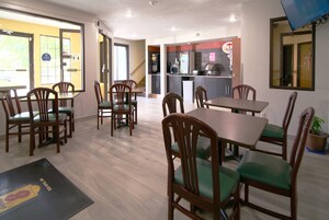 Desayuno continental incluido todos los días 