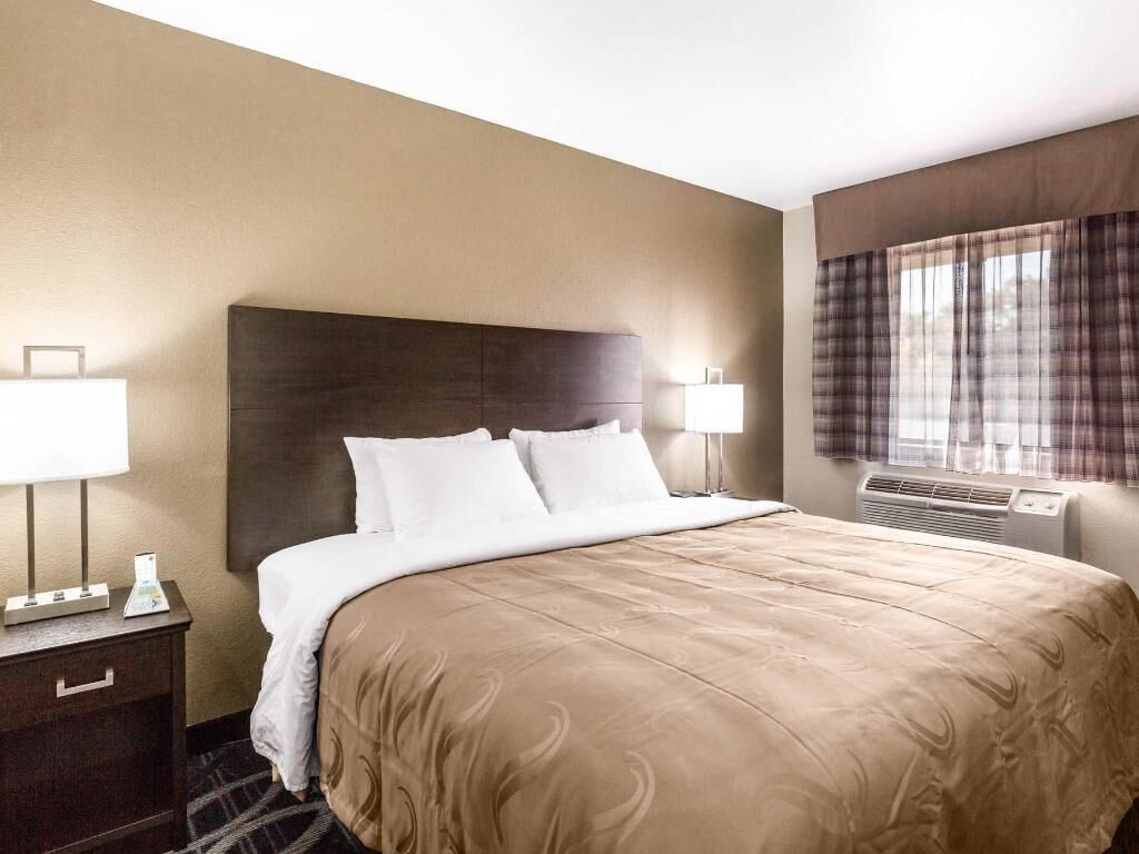 Desk, iron/ironing board, cribs/infant beds, free WiFi