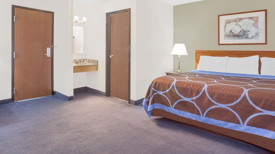 Super 8 by Wyndham Middletown