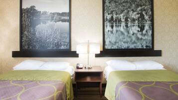 Schreibtisch, Bügeleisen/Bügelbrett, kostenlose Babybetten