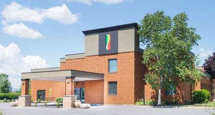 Super 8 by Wyndham Plattsburgh
