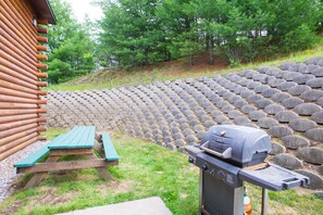 Kamer, 1 tweepersoonsbed, toegankelijk voor mindervaliden, niet-roken (Bathtub) | Barbecue/picknickplaats