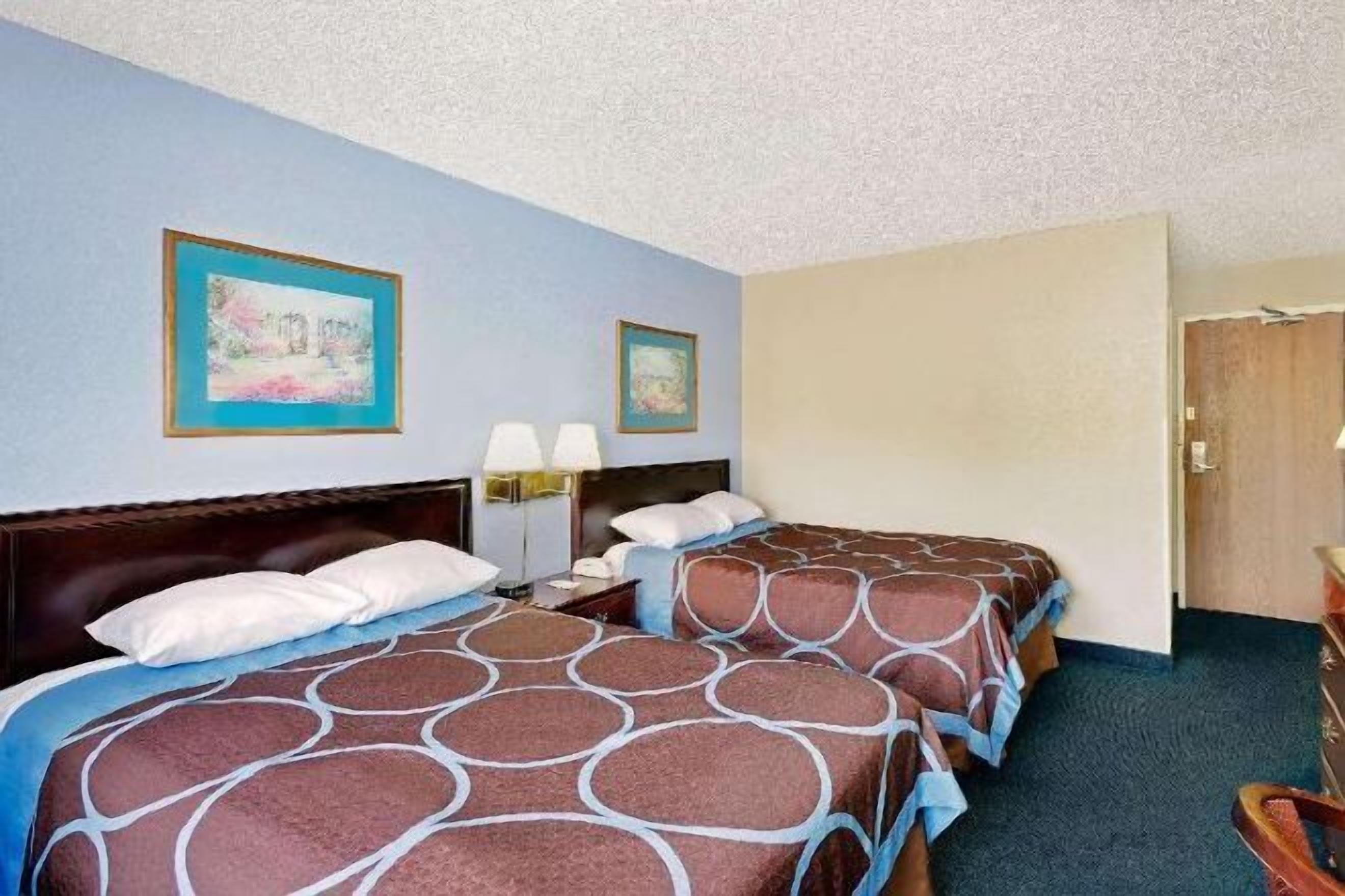 Desk, iron/ironing board, free cribs/infant beds, free rollaway beds