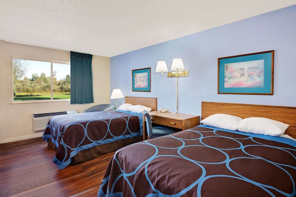 Super 8 by Wyndham Newburgh/West Point Near Stewart Airport