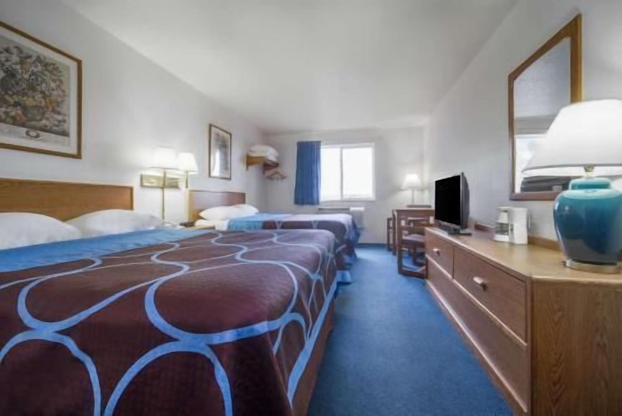 Blackout curtains, free cots/infant beds, rollaway beds, free WiFi