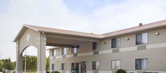 Super 8 by Wyndham Park Rapids