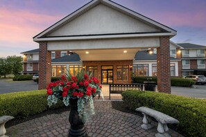 Exterior - Best Western Plus Franklin Square Inn Troy/Albany (Troy)