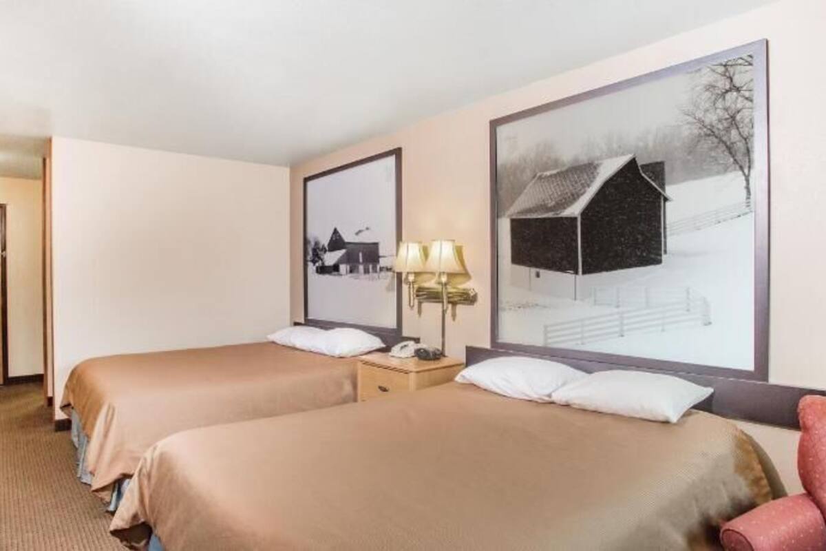 In-room safe, individually decorated, individually furnished, desk