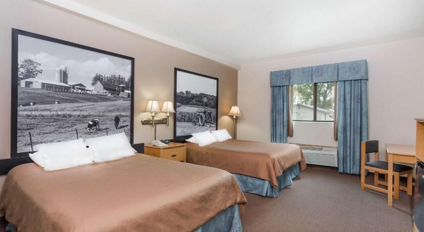 In-room safe, individually decorated, individually furnished, desk