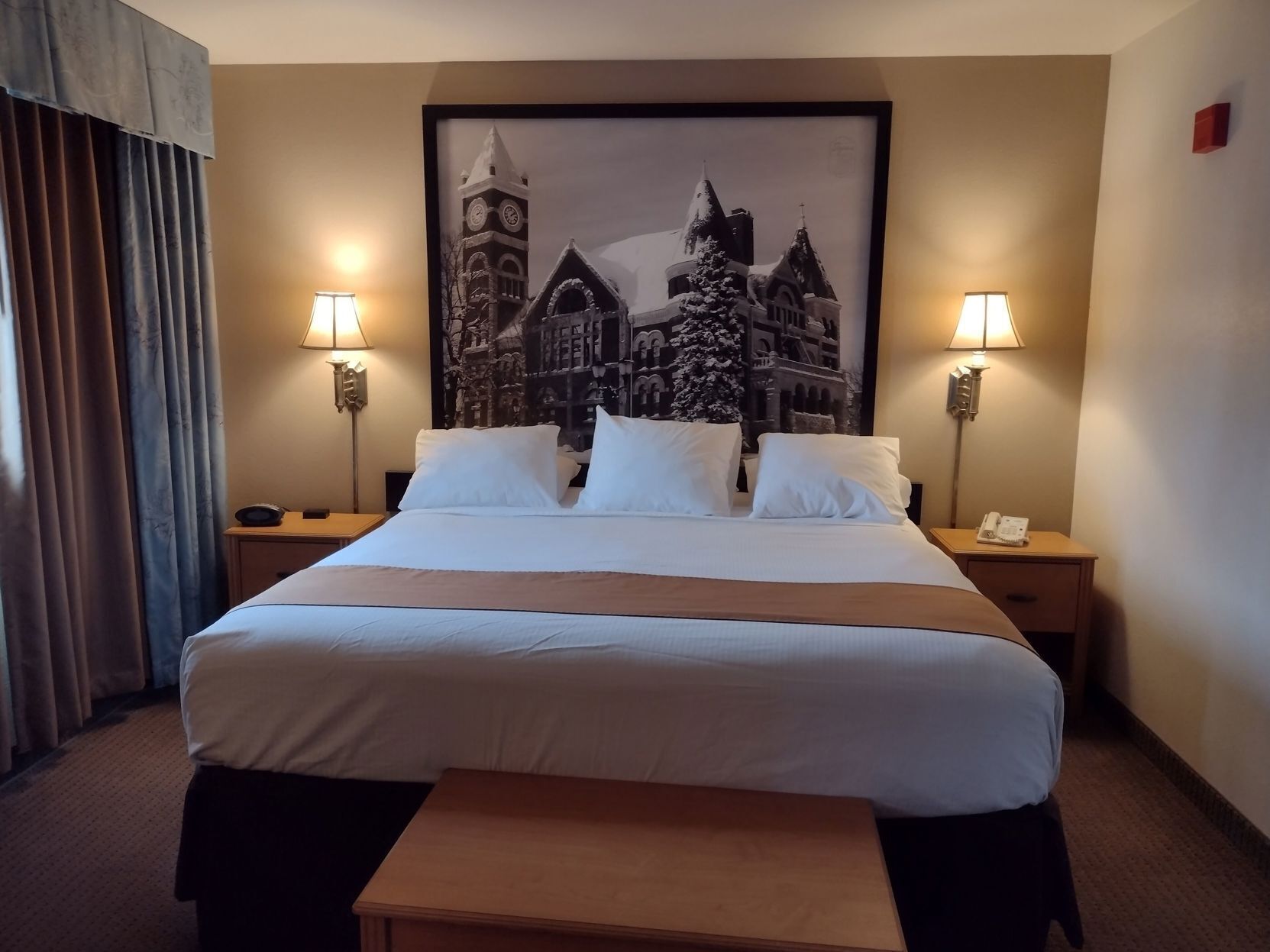In-room safe, individually decorated, individually furnished, desk