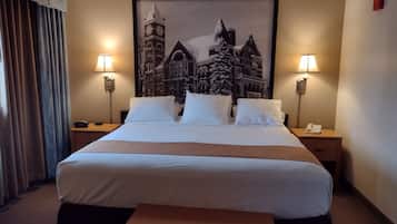 Suite, 1 King Bed, Refrigerator | In-room safe, individually decorated, individually furnished, desk