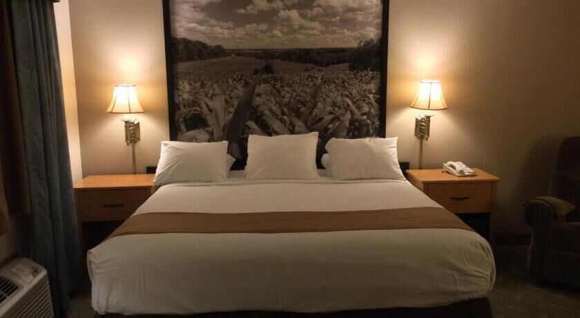 In-room safe, individually decorated, individually furnished, desk