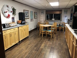 Free daily on-the-go breakfast 