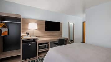 Zimmer, 1 Queen-Bett, barrierefrei, Nichtraucher | Hochwertige Bettwaren, Schreibtisch, Verdunkelungsvorhänge