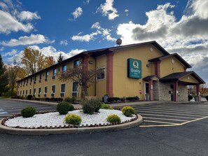 المنشأة من الخارج