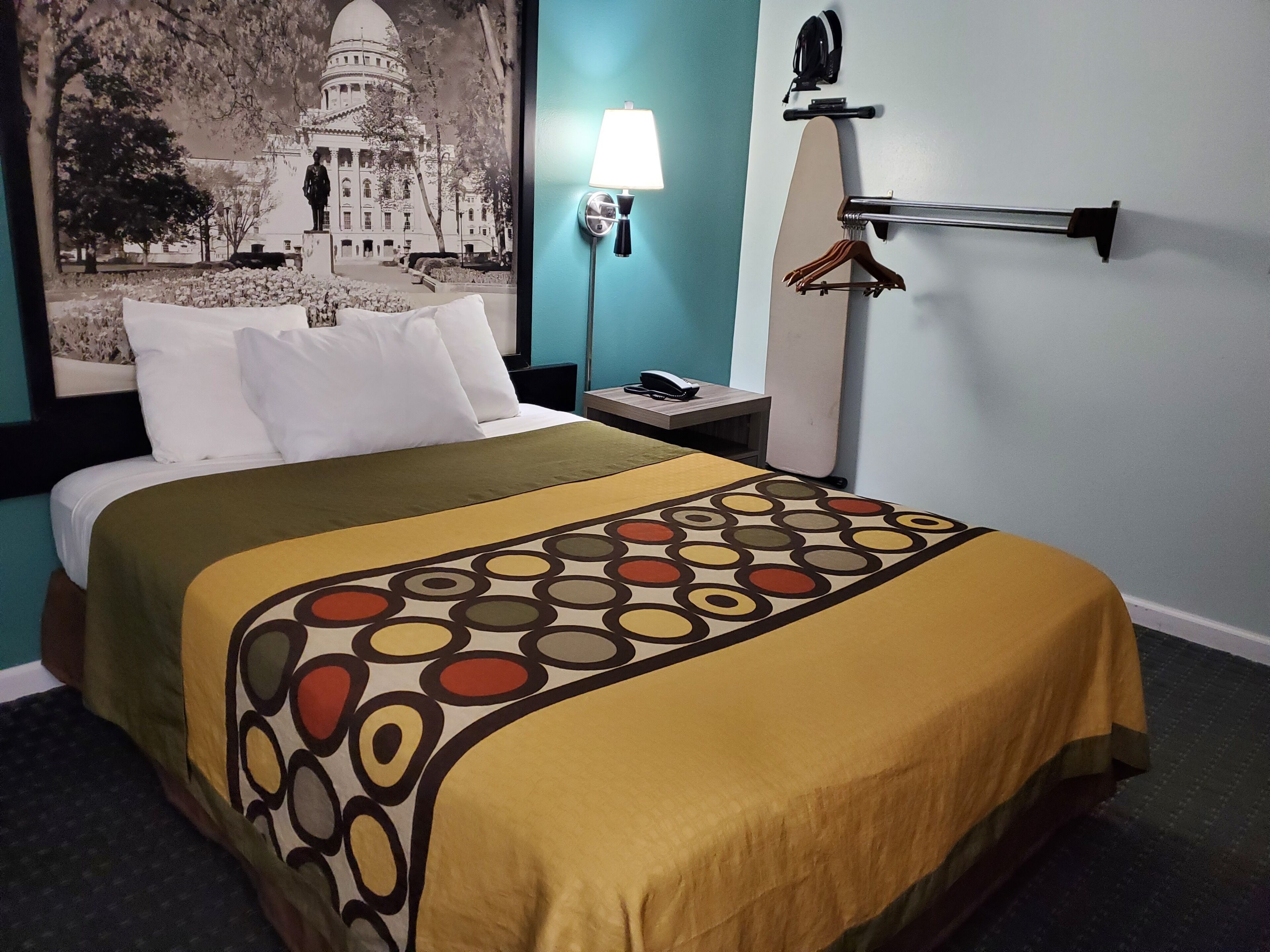 Desk, iron/ironing board, free WiFi, bed sheets