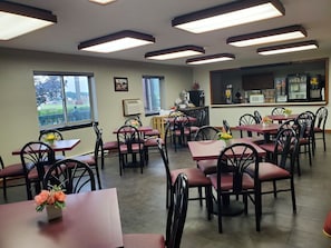 Free daily continental breakfast
