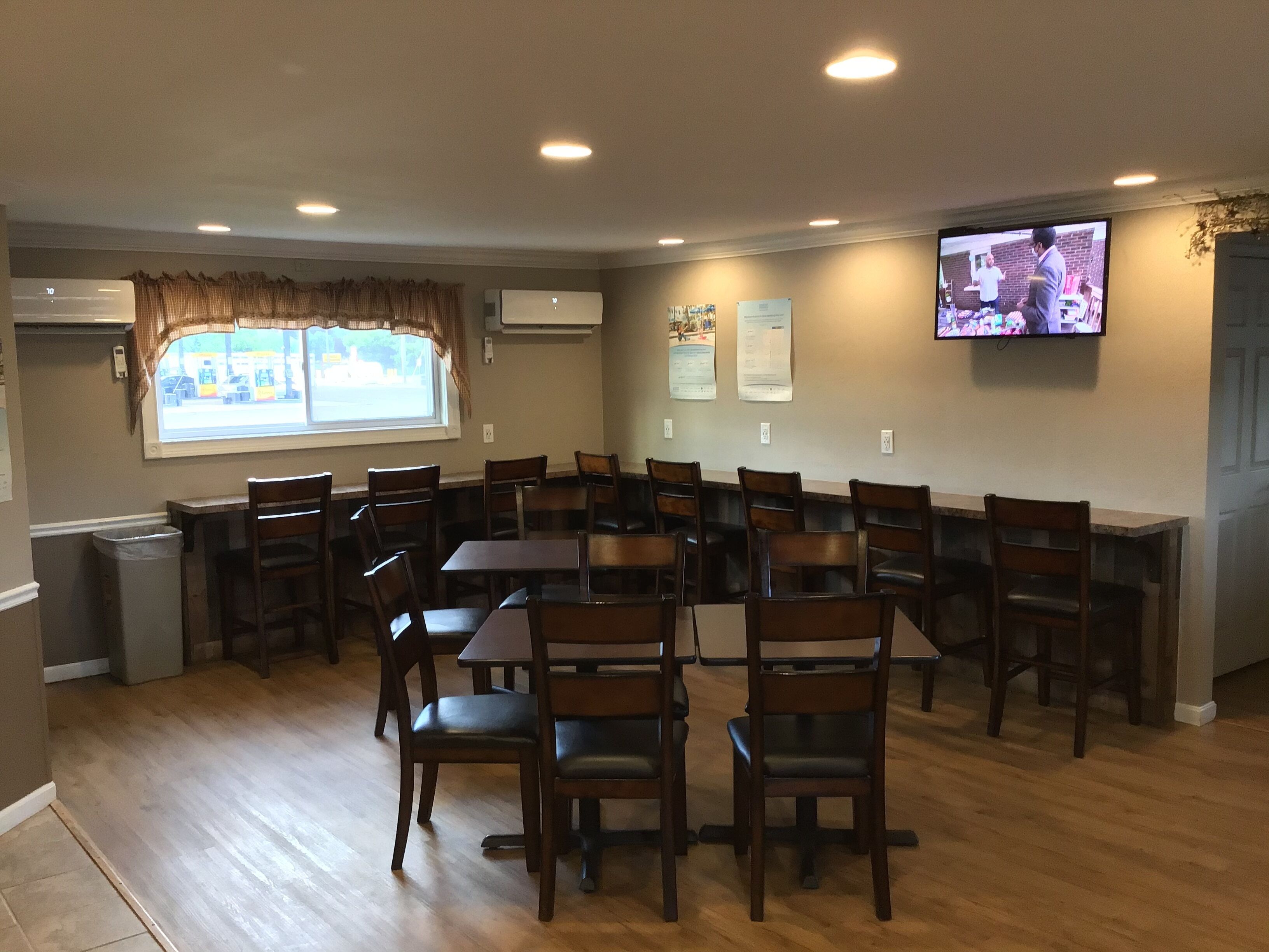 free daily on-the-go breakfast