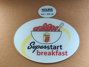 Petit déjeuner à emporter compris tous les jours