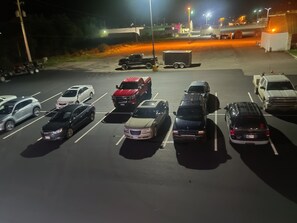 Ubetjent parkering (inkludert)