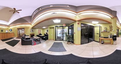 Coratel Inn & Suites By Jasper River Falls