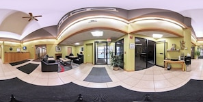 Lobby - Coratel Inn & Suites By Jasper River Falls (River Falls)