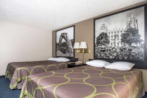 Escritorio, cunas gratuitas, wifi gratis y ropa de cama 