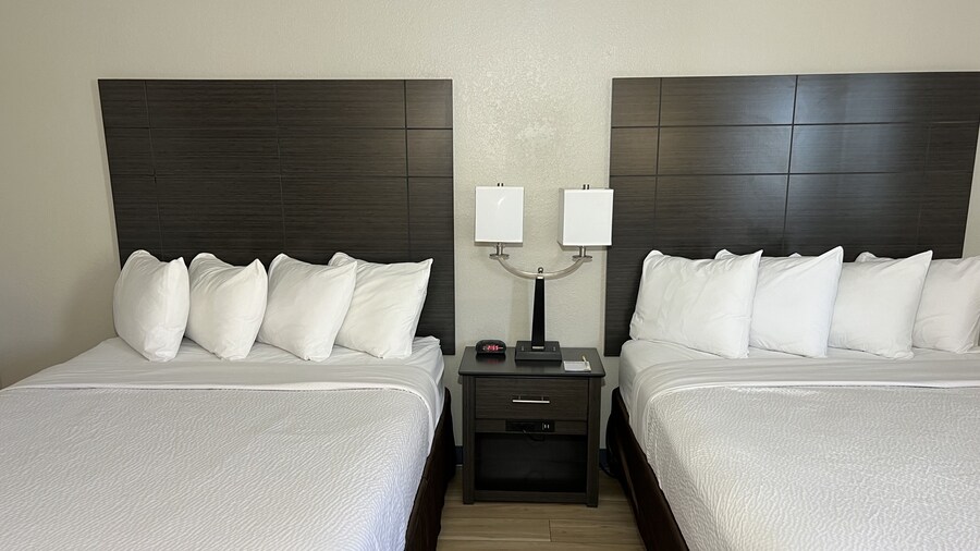 Days Inn by Wyndham Somerset PA I-70 I-76