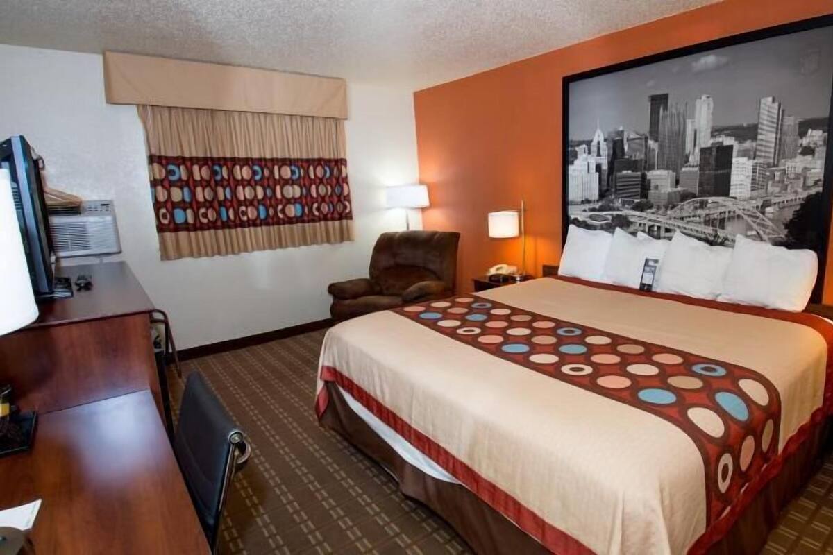 In-room safe, desk, iron/ironing board, free cribs/infant beds