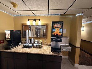 Free daily on-the-go breakfast  - Fairview Inn & Suites Whitewater (Whitewater)