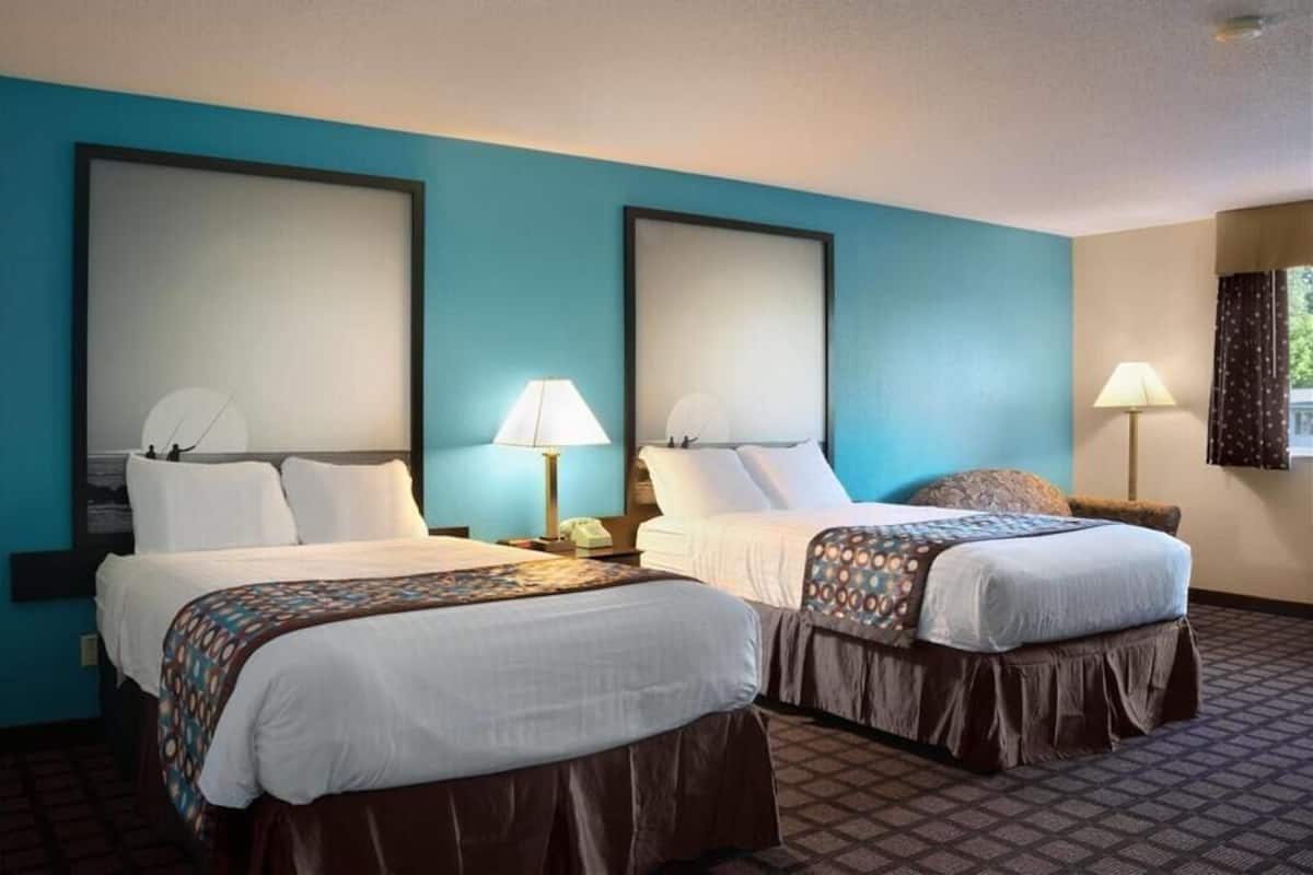 2 Double Bed Suite,Non Smoking | In-room safe, desk, laptop workspace, blackout drapes