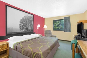 In-room safe, desk, free cots/infant beds, free WiFi - Super 8 by Wyndham Roanoke VA (Roanoke)