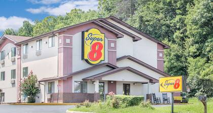 Super 8 by Wyndham Roanoke VA