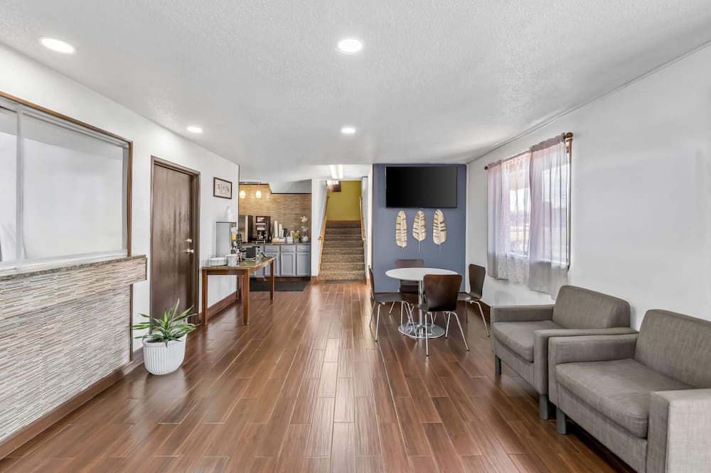 Super 8 by Wyndham Franklin - Franklin